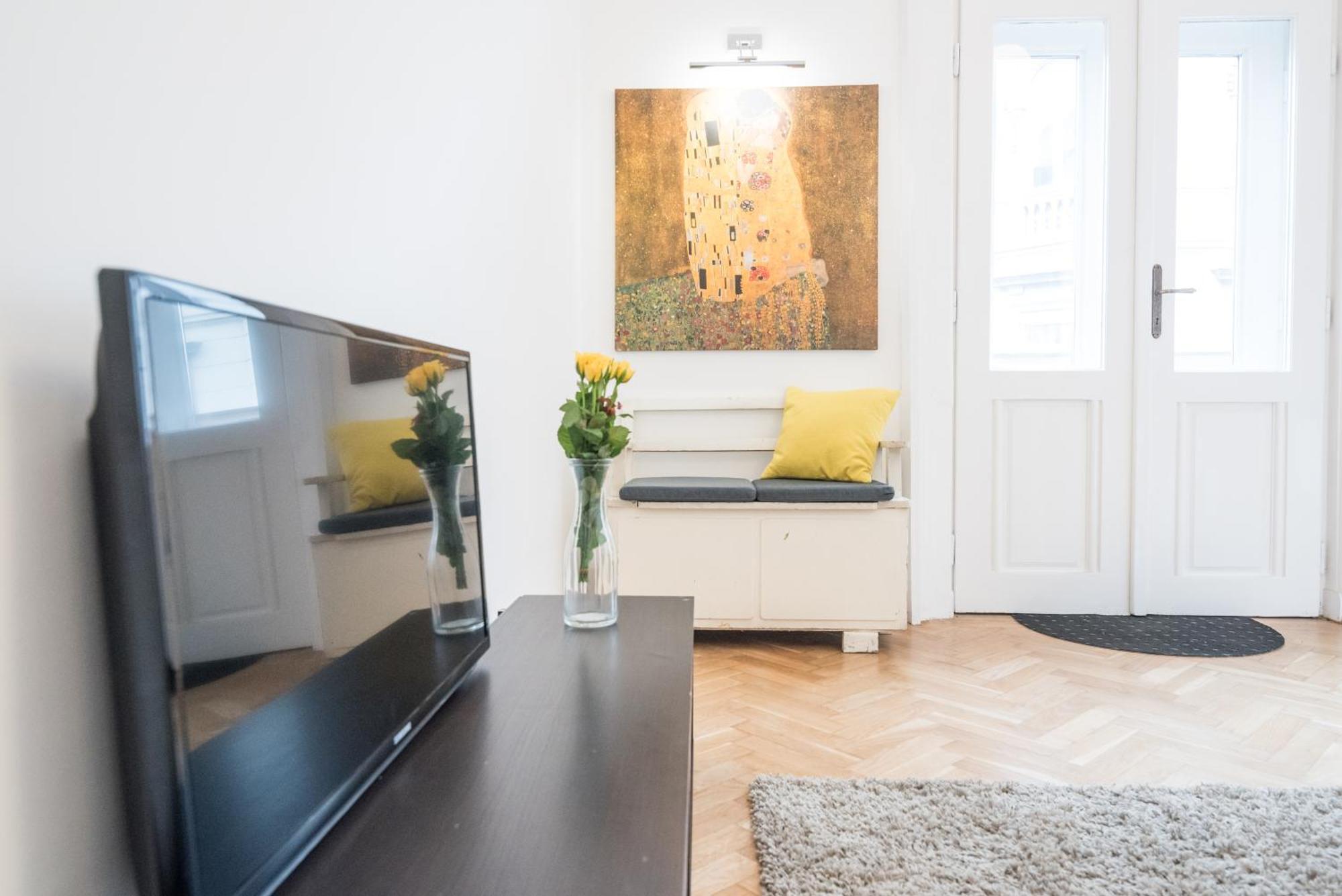 Newsunny Apartment At The Budacastle Budapest Exterior photo